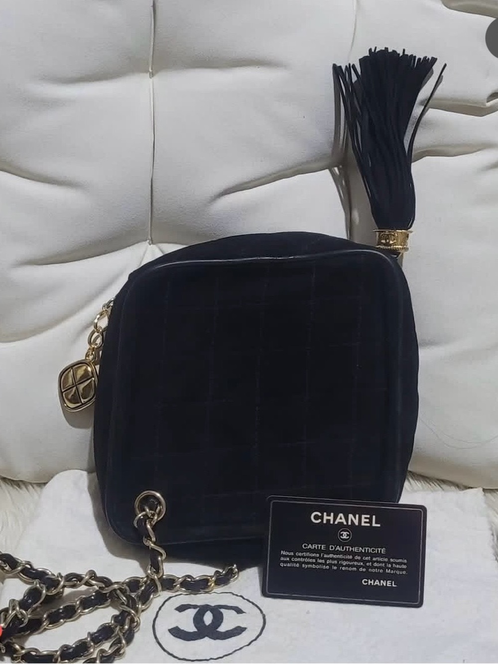 Chanel Vintage Diamond Shape Suede Leather Choco Bar Shoulder Bag - Picture 6 of 13